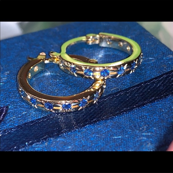 Lisbeth Star sapphire CZ Hoop Earrings Five & Two - Picture 9 of 9